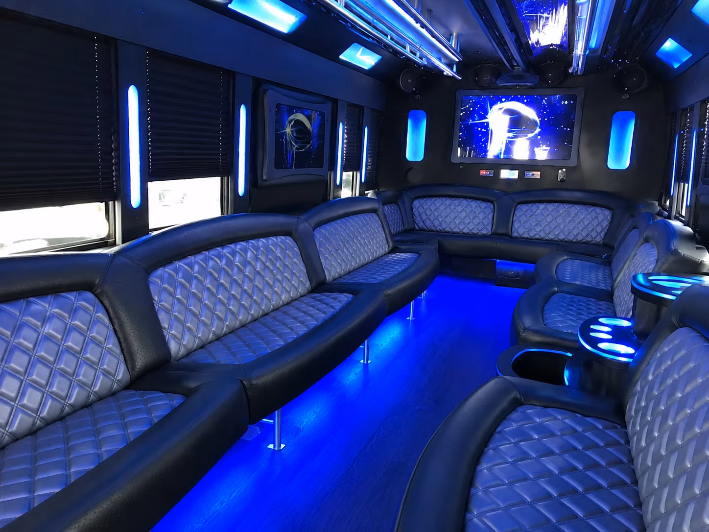 hit every photo stop in your everett party bus before the dance